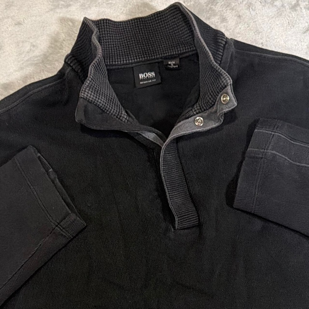 Y2K Vintage Hugo Boss Quarter Button Pullover | Black | Large